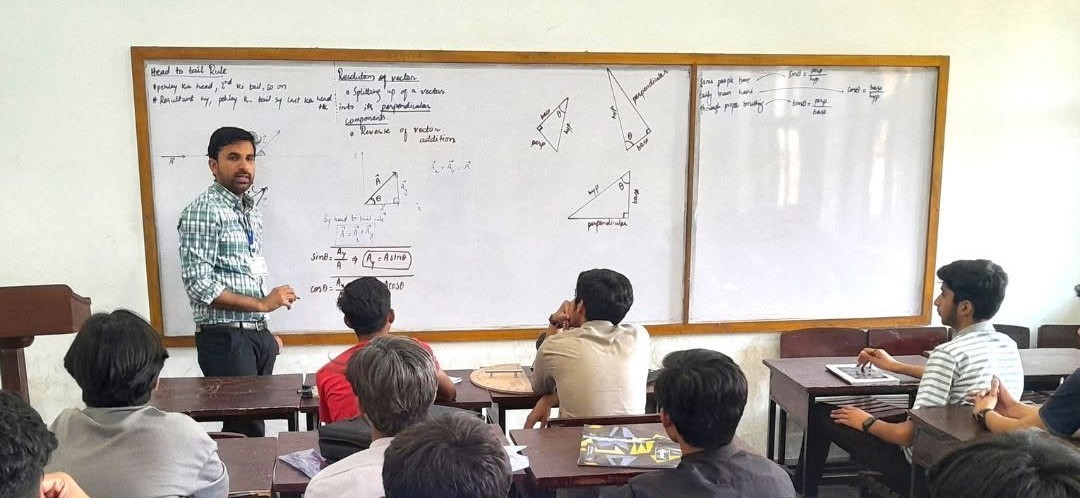 Ammar Shahid — Physics Educator